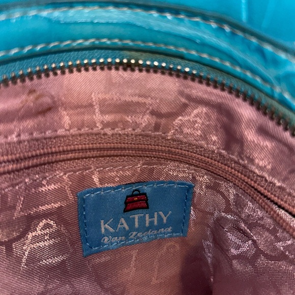 Blue purse - Picture 2 of 3